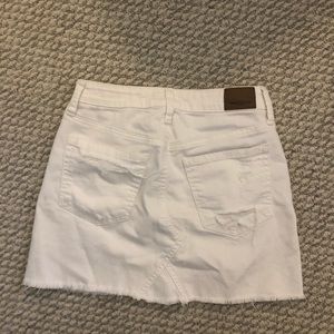 white american eagle denim skirt